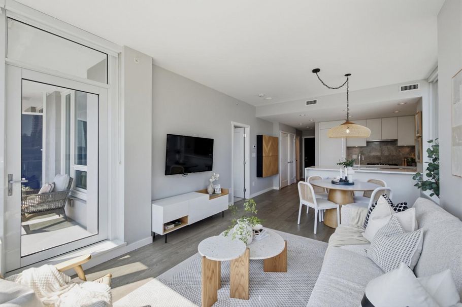 707 118 Carrie Cates Court North Vancouver, BC - 10