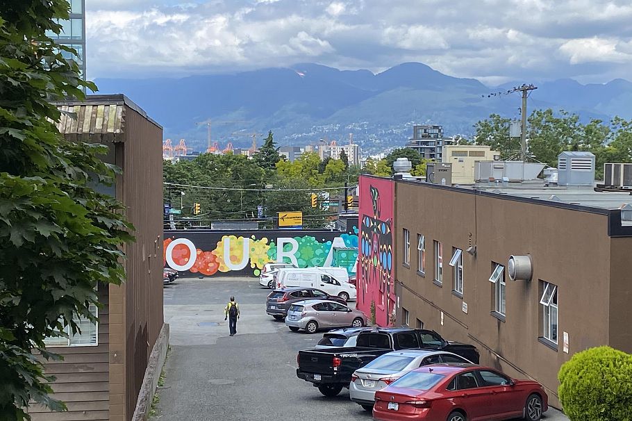 288 E 11th Avenue Vancouver, BC - 33