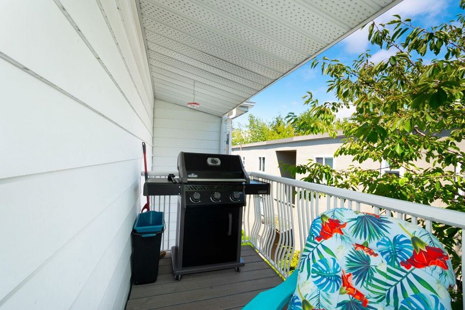 301 1696 W 10th Avenue Vancouver, BC - 10