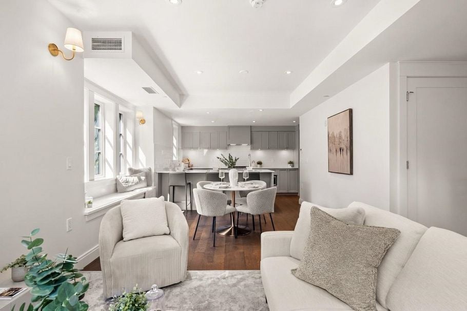 1 5819 Highbury Street Vancouver, BC - 4