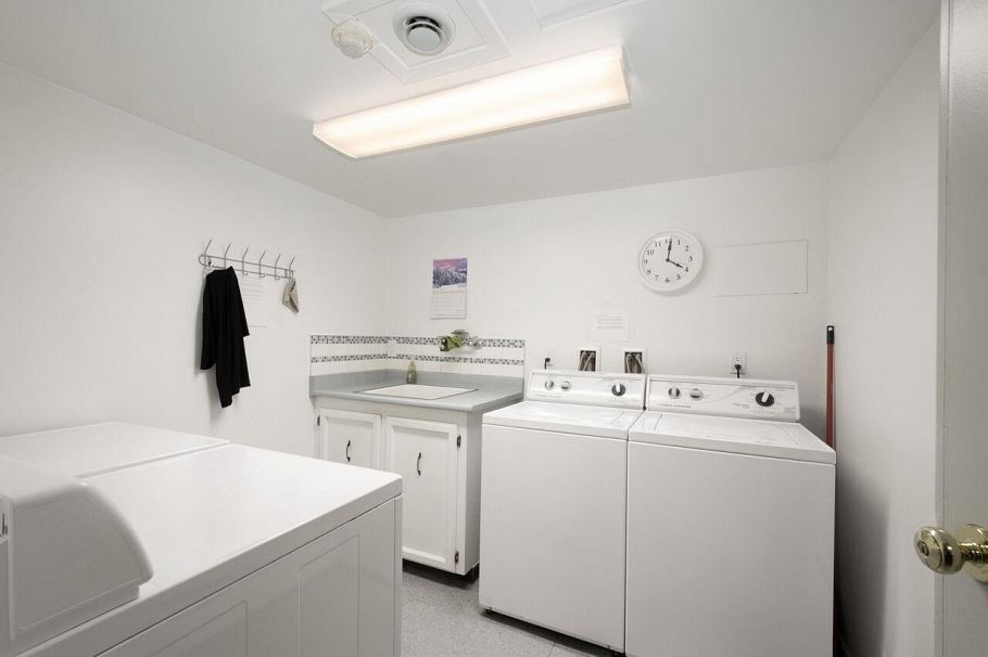 301 1696 W 10th Avenue Vancouver, BC - 32