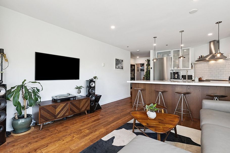 105 953 W 8th Avenue Vancouver, BC - 10