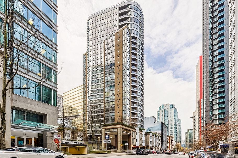 2502 1166 Melville Street Vancouver, BC - 1