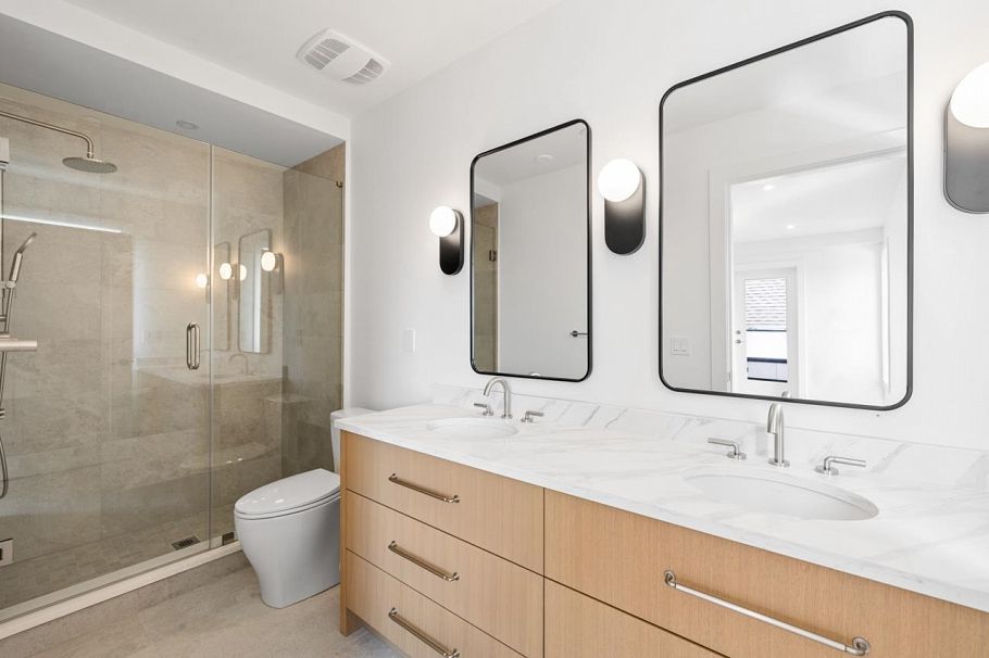 B 4260 Sophia Street Vancouver, BC - 32