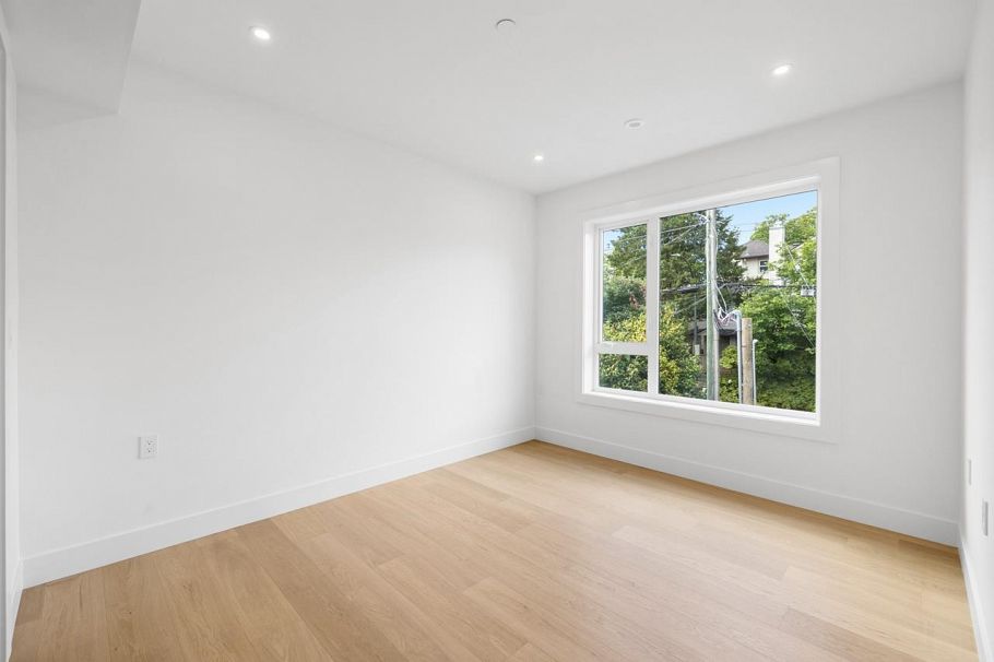 A 4260 Sophia Street Vancouver, BC - 23