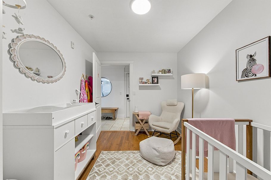 2460 Sasamat Street Vancouver, BC - 23