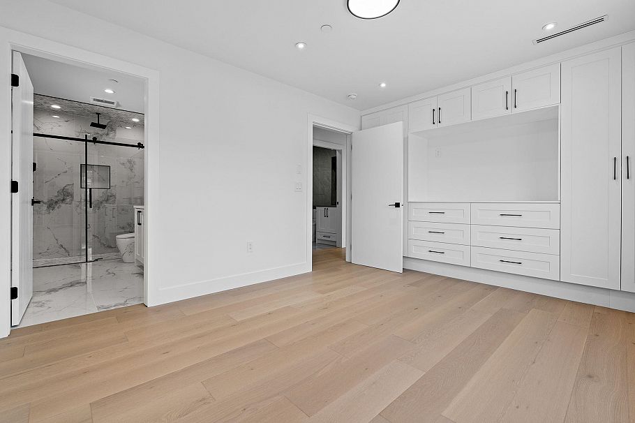 2 4463 Walden Street Vancouver, BC - 19
