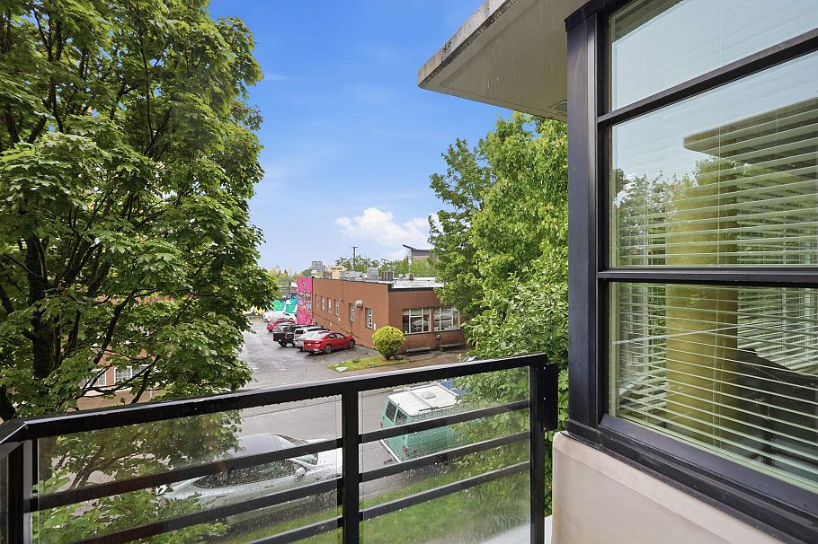 288 E 11th Avenue Vancouver, BC - 31