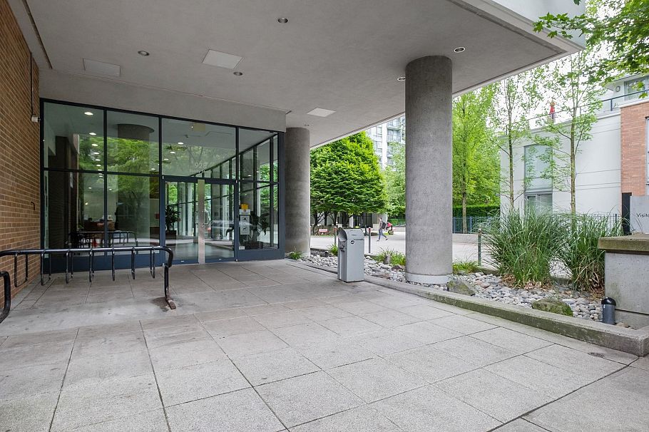309 928 Beatty Street Vancouver, BC - 26