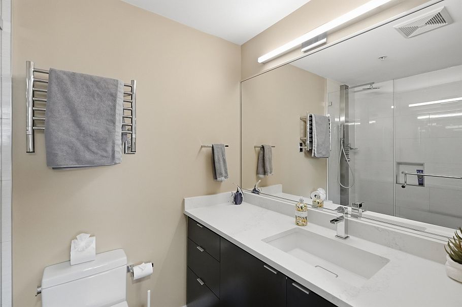 288 E 11th Avenue Vancouver, BC - 11