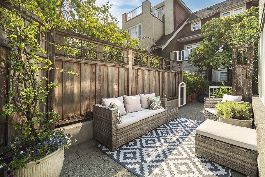 2460 Sasamat Street Vancouver, BC - 10