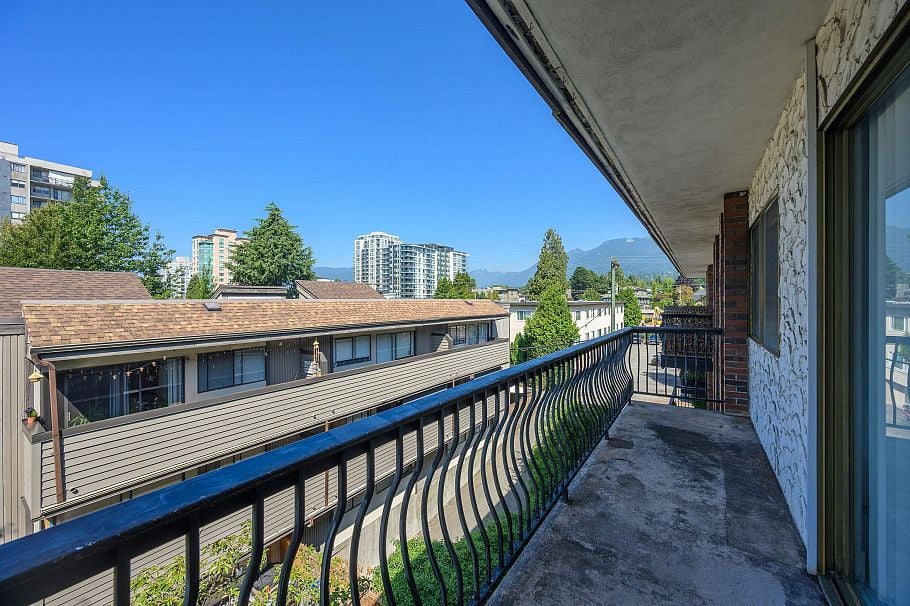302 214 E 15th Street North Vancouver, BC - 4