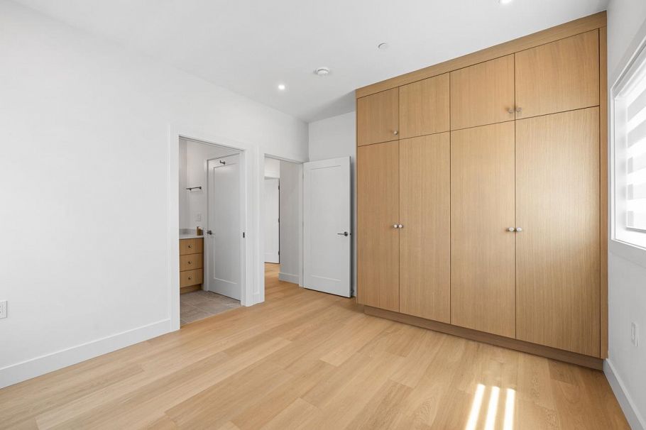A 4258 Sophia Street Vancouver, BC - 32