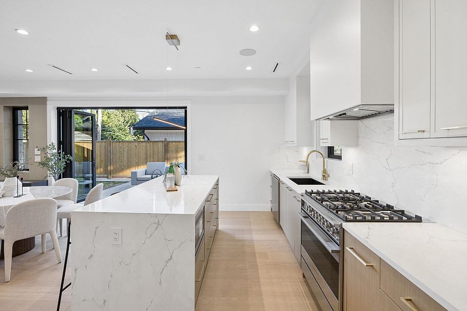 2619 Carolina Street Vancouver, BC - 10