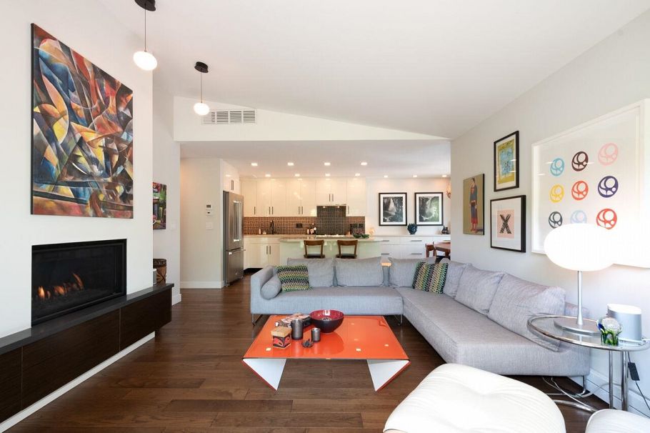 301 1696 W 10th Avenue Vancouver, BC - 2