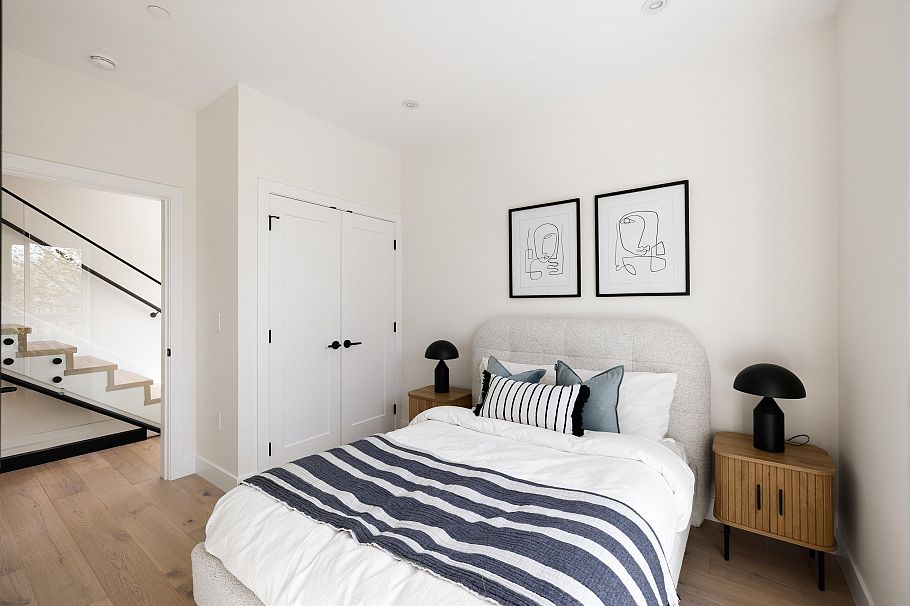 1 3141 E 19 Avenue Vancouver, BC - 23