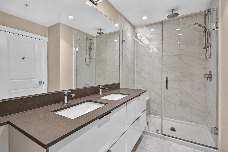 204 2651 Library Lane North Vancouver, BC - 19