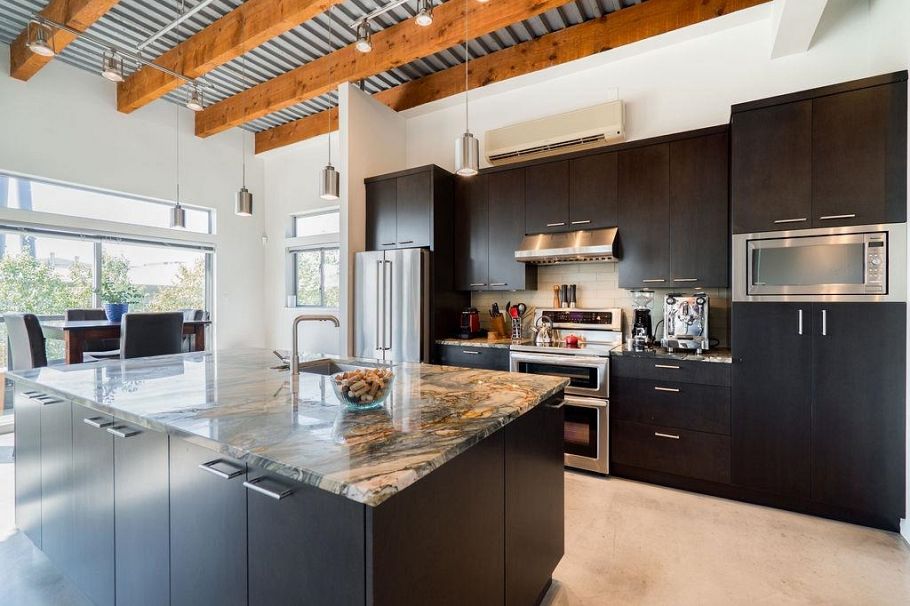 301 1075 W 1st Street North Vancouver, BC - 12