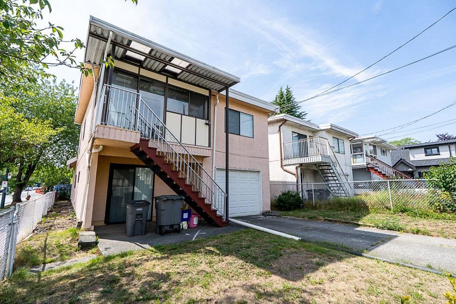 6496 Quebec Street Vancouver, BC - 38