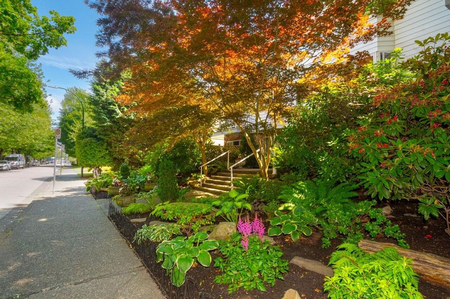 301 1696 W 10th Avenue Vancouver, BC - 36