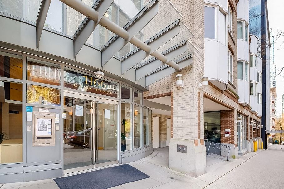 2502 1166 Melville Street Vancouver, BC - 3