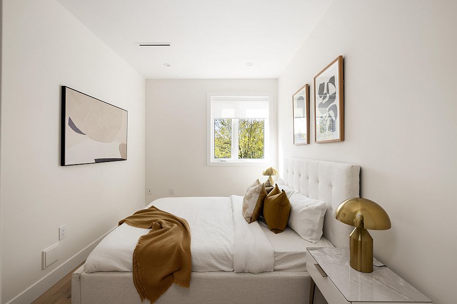 1 3141 E 19 Avenue Vancouver, BC - 20