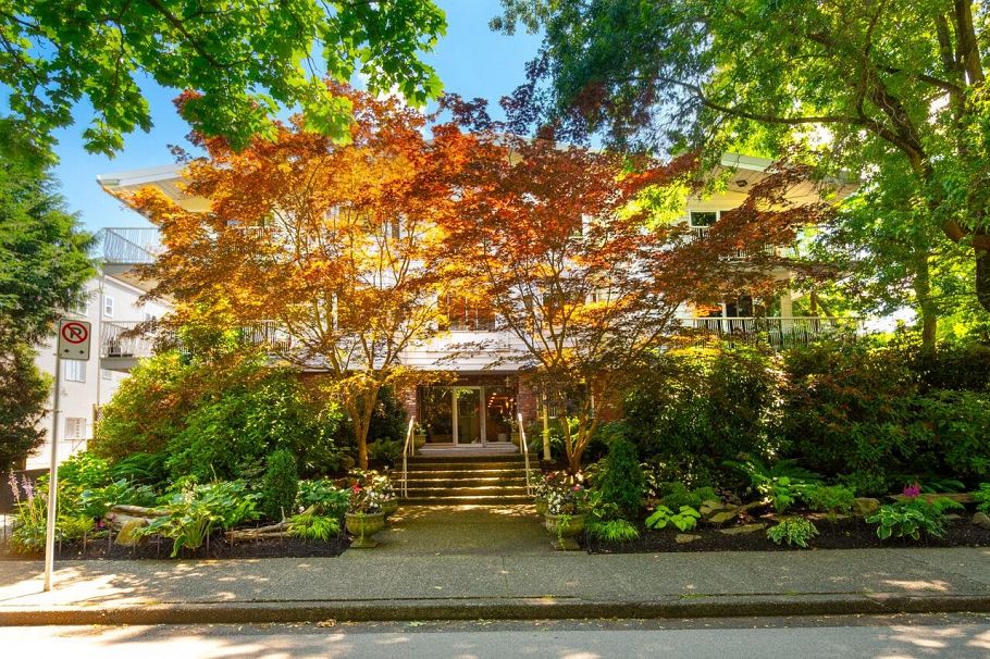 301 1696 W 10th Avenue Vancouver, BC - 34