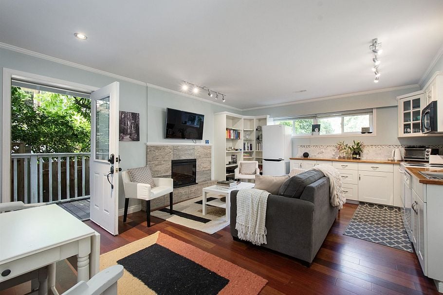 4594 Teviot Place North Vancouver, BC - 36