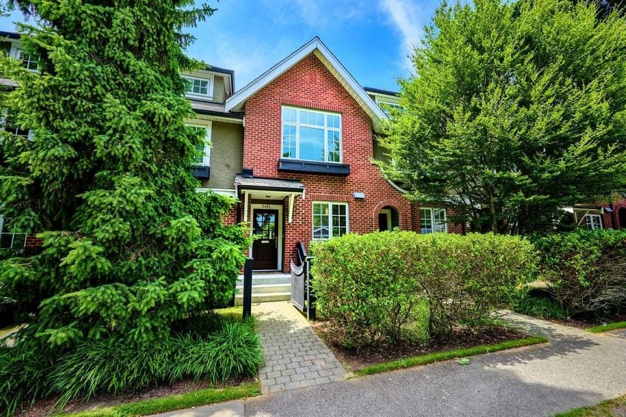 5483 Dunbar Street Vancouver, BC - 1