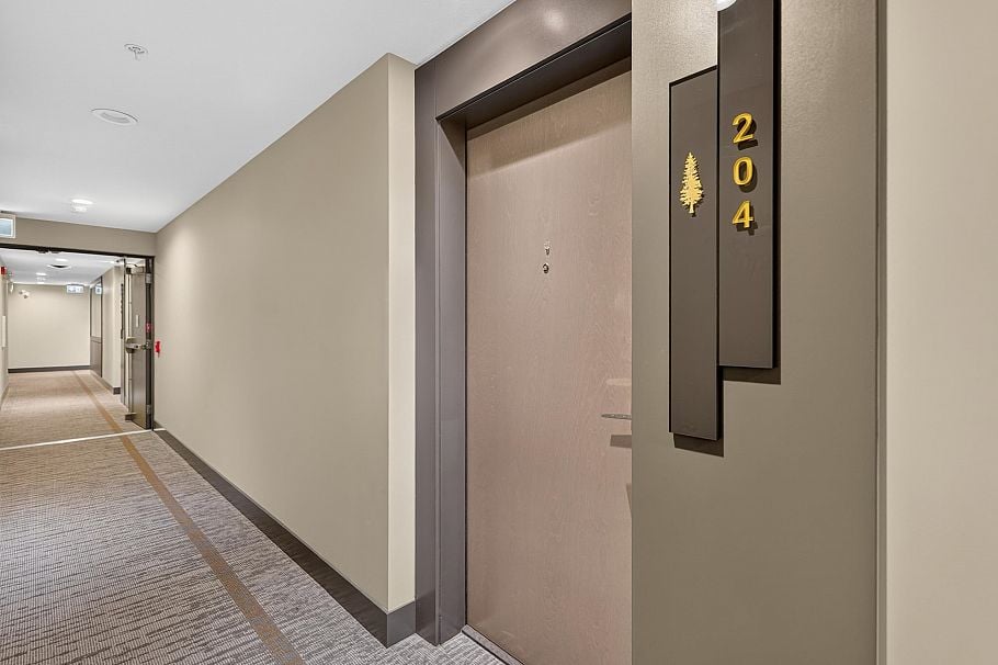 204 2651 Library Lane North Vancouver, BC - 33