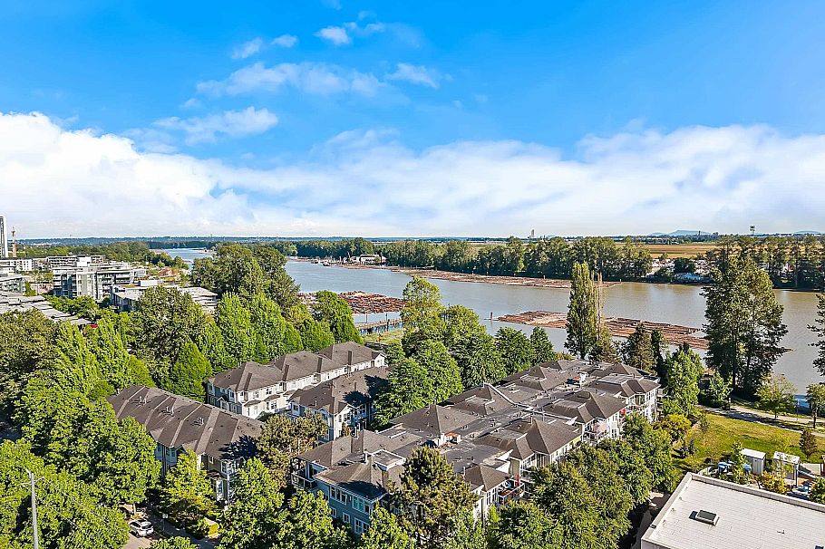 213 3038 E Kent Avenue South Vancouver, BC - 37