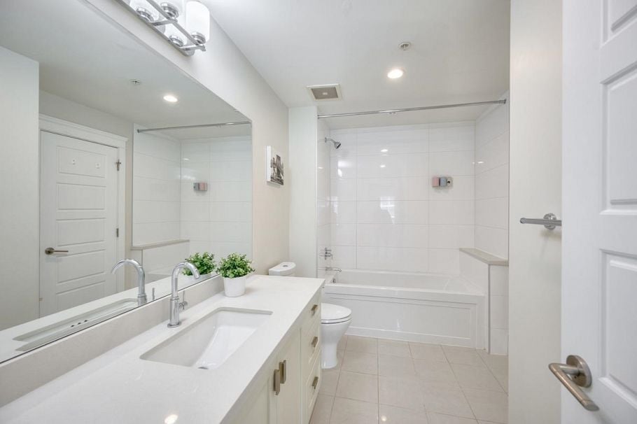 5483 Dunbar Street Vancouver, BC - 18