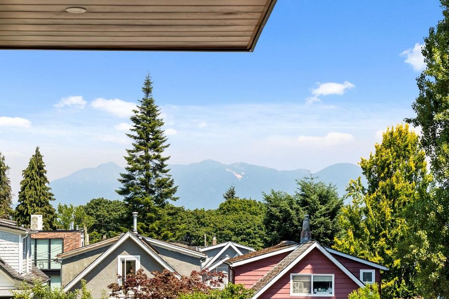B 4258 Sophia Street Vancouver, BC - 27