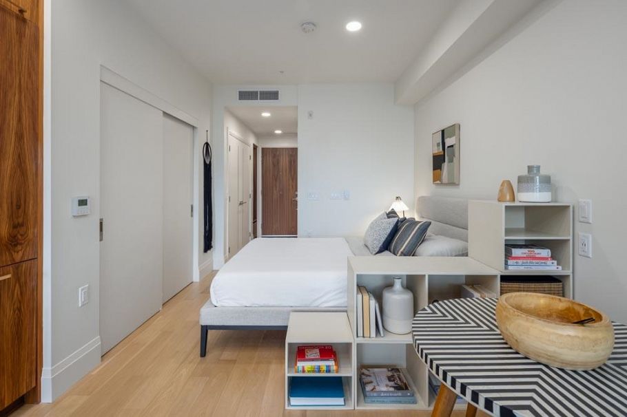 410 2550 Garden Drive Vancouver, BC - 13