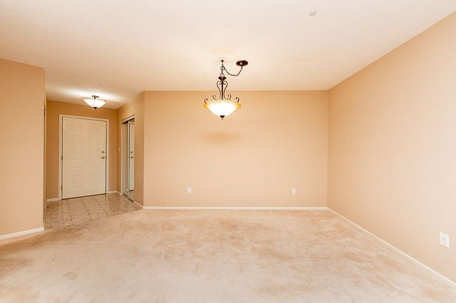 208 3690 Banff Court North Vancouver, BC - 6