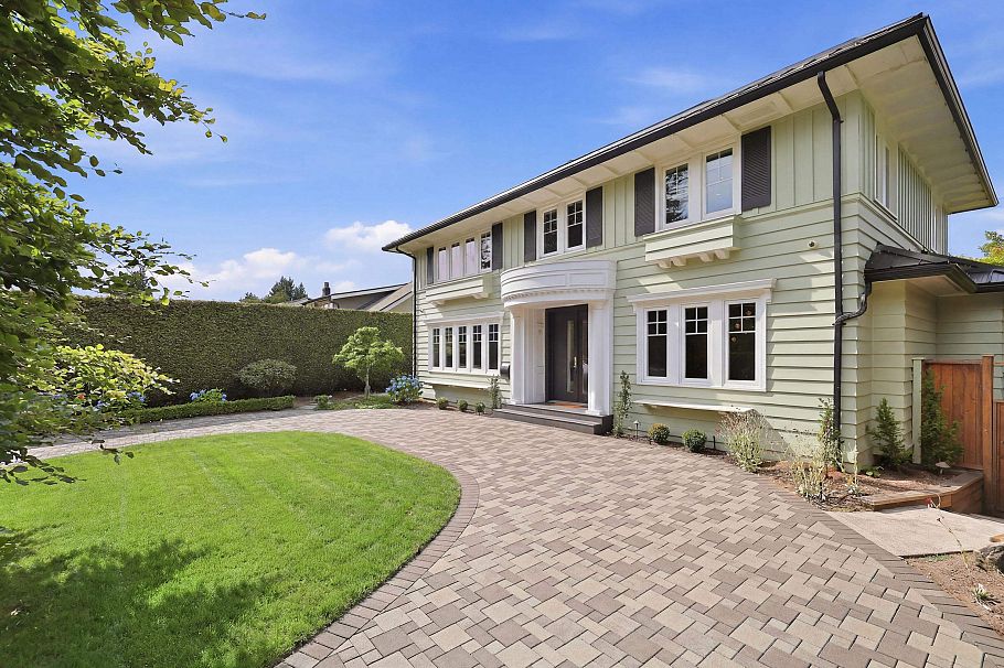 1407 W 33rd Avenue Vancouver, BC - 3