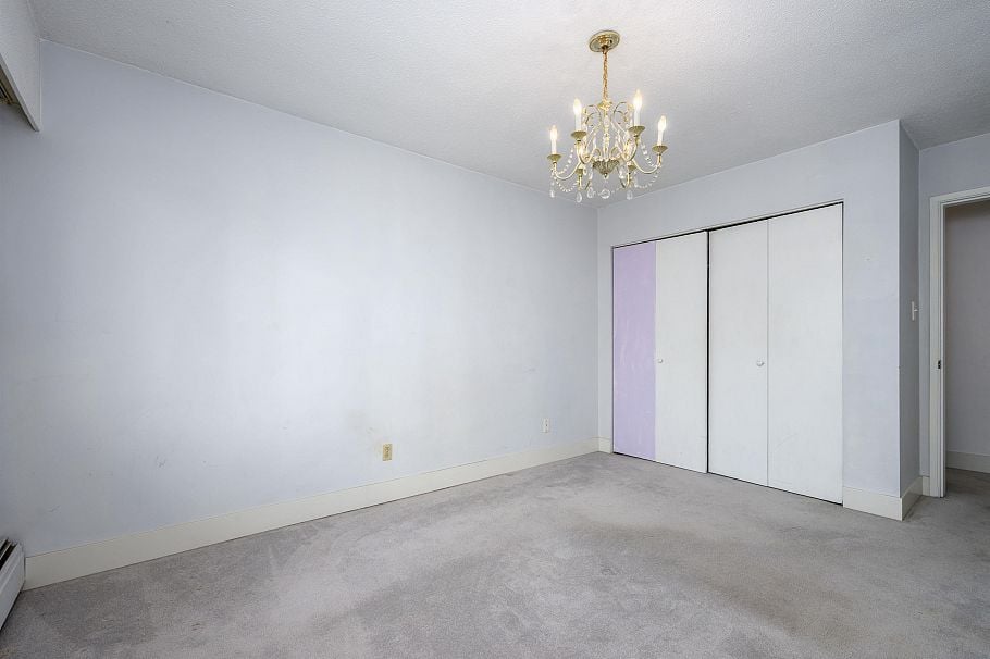 302 214 E 15th Street North Vancouver, BC - 19