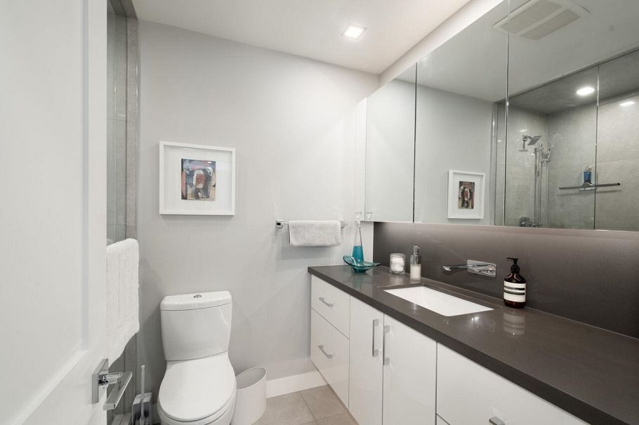 301 1696 W 10th Avenue Vancouver, BC - 28