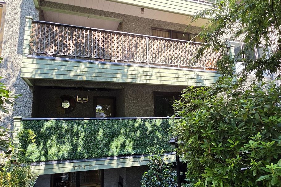 406 1717 Haro Street Vancouver, BC - 2