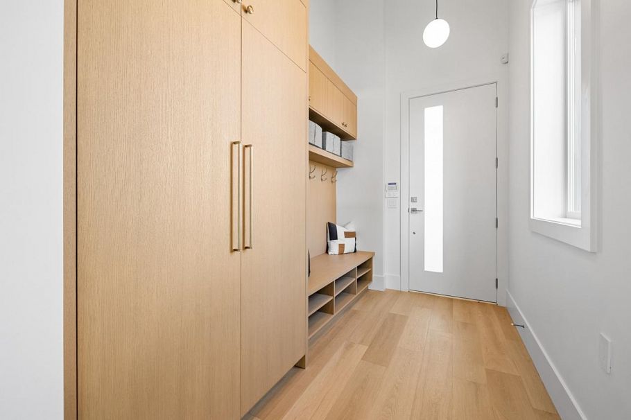 B 4258 Sophia Street Vancouver, BC - 5