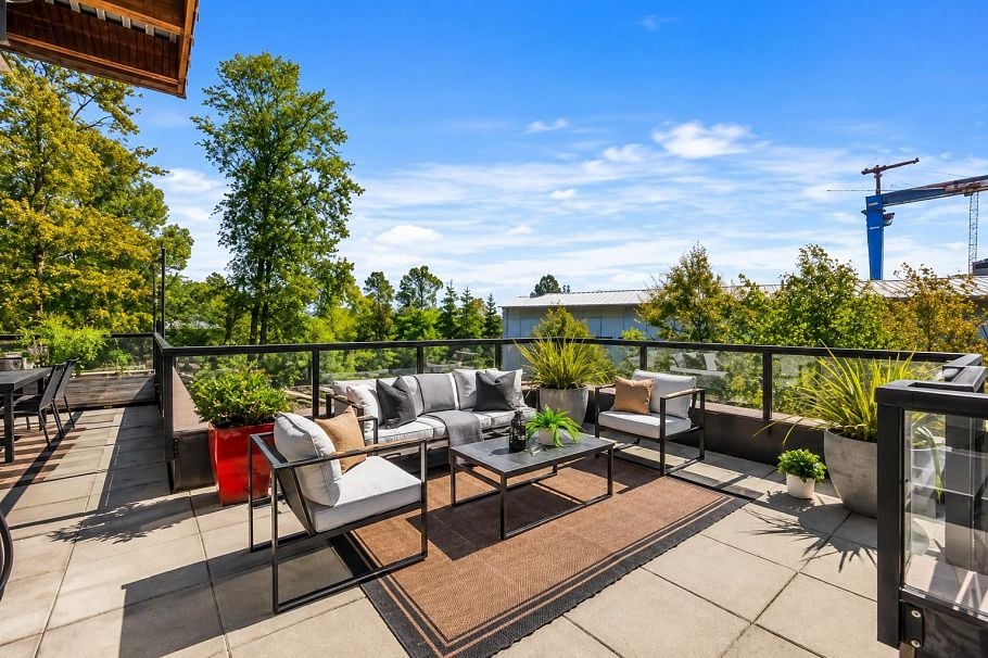301 1075 W 1st Street North Vancouver, BC - 15