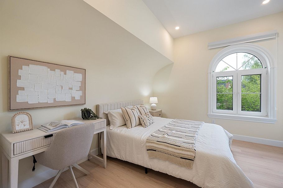 2 4503 W 15th Avenue Vancouver, BC - 6