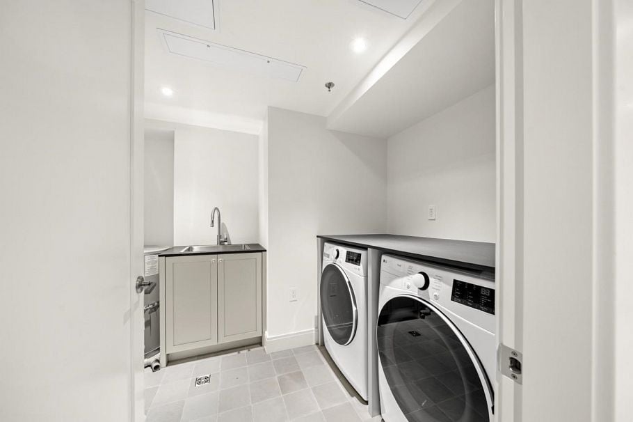 1 5819 Highbury Street Vancouver, BC - 12