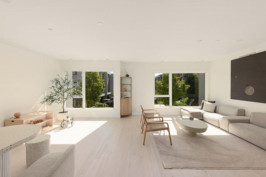 49 3597 Malsum Drive North Vancouver, BC - 3