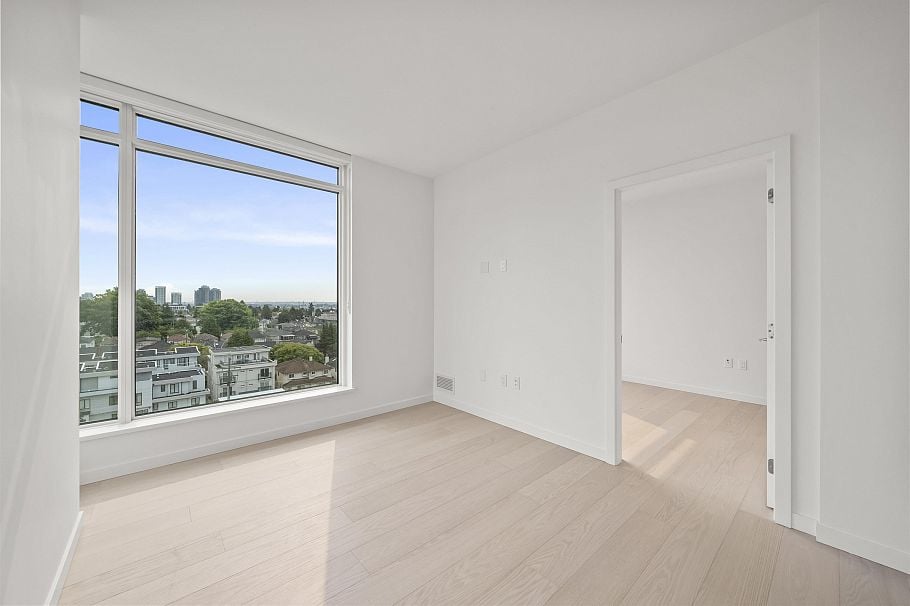 702 8415 Granville Street Vancouver, BC - 10