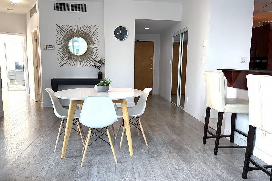 2605 1166 Melville Street Vancouver, BC - 5