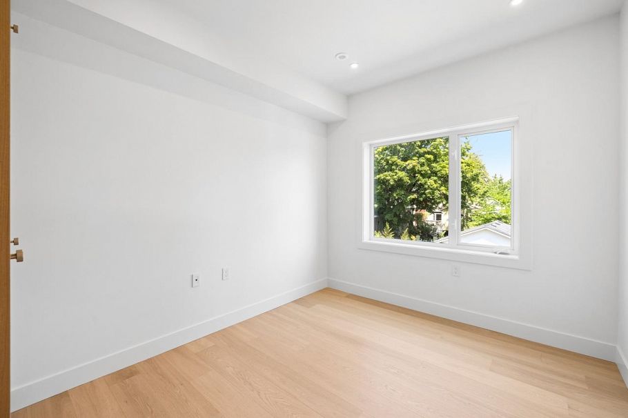 B 4258 Sophia Street Vancouver, BC - 34
