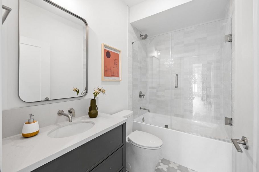 B 4258 Sophia Street Vancouver, BC - 36