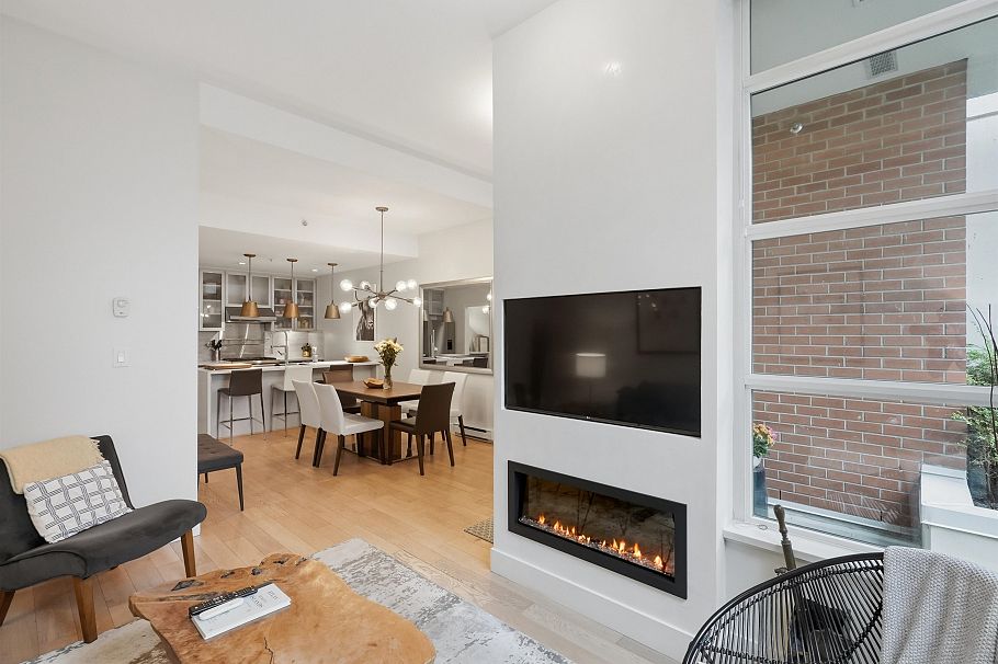 288 E 11th Avenue Vancouver, BC - 18