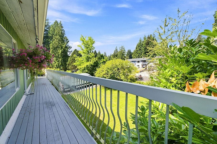 1033 Clements Avenue North Vancouver, BC - 15